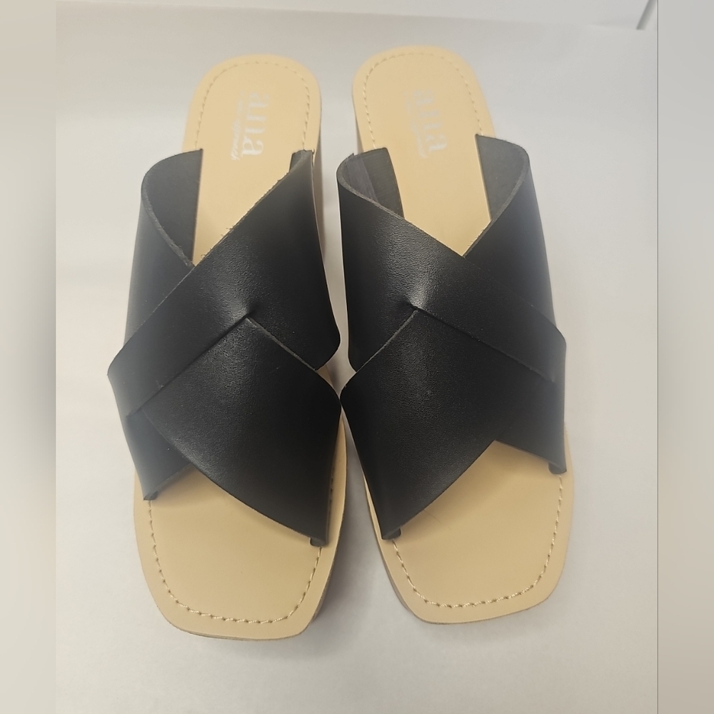 a.n.a Black‎ and Tan Women's Sandals Size 6.5